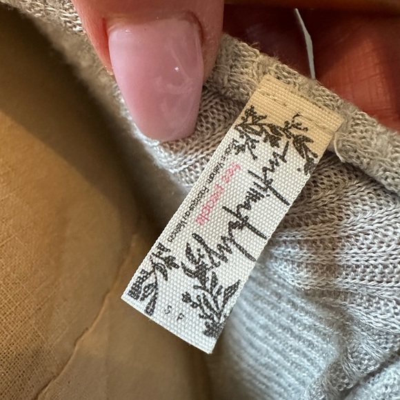 Free People grey vneck body suit size S - Picture 4 of 4